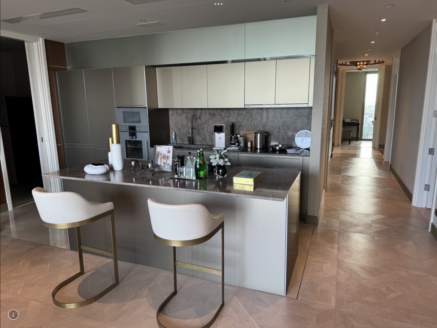 C250724C12.JPG