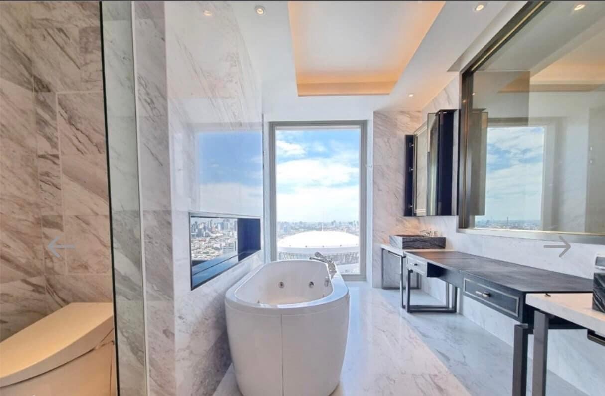 C250724C2.JPG