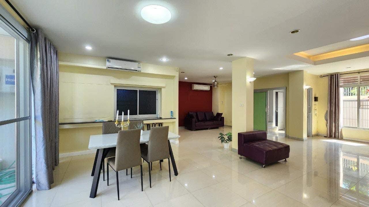 H260724C.JPG