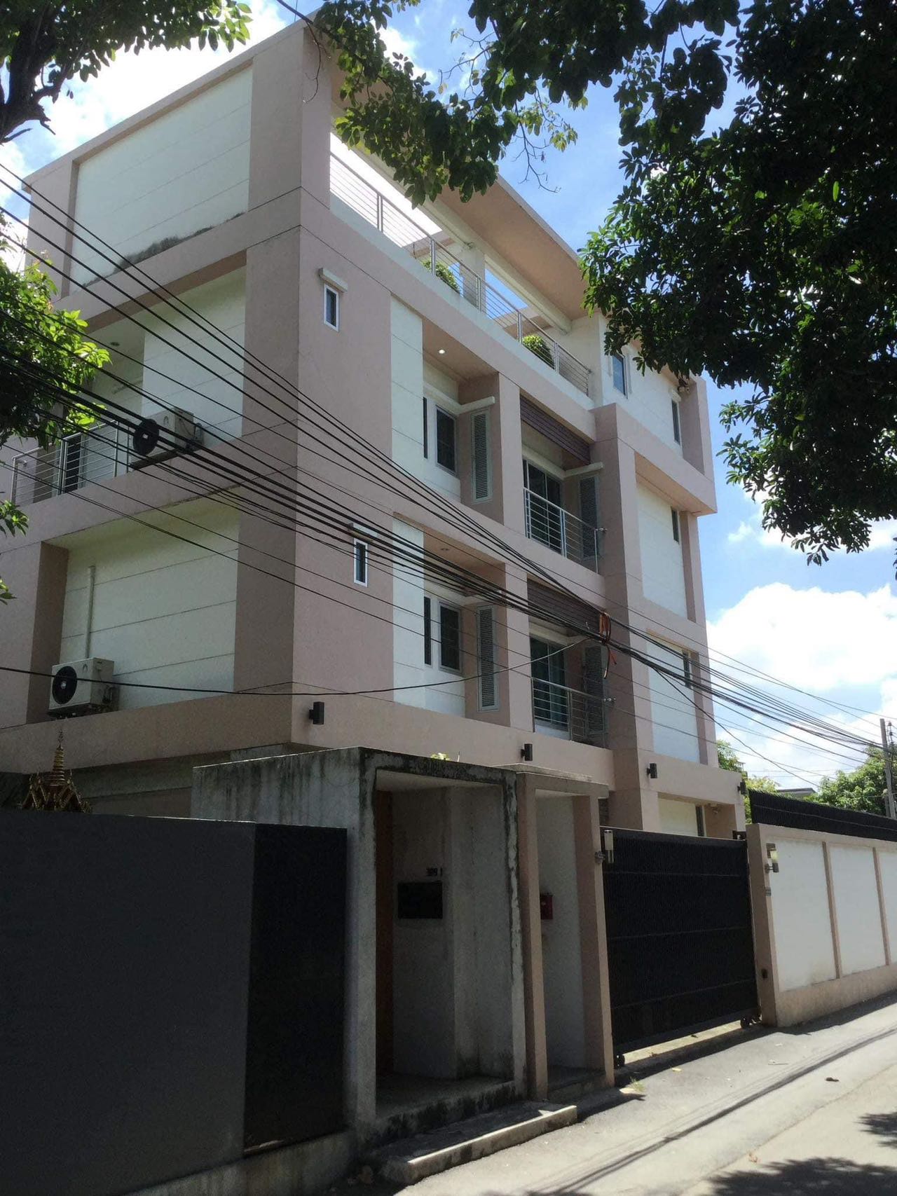 H260724C13.JPG