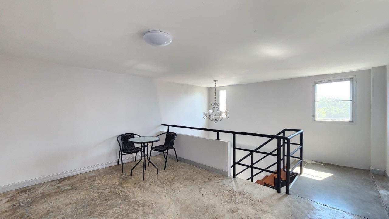 H260724C9.JPG