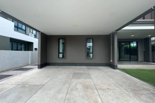 H120225G-12.jpg