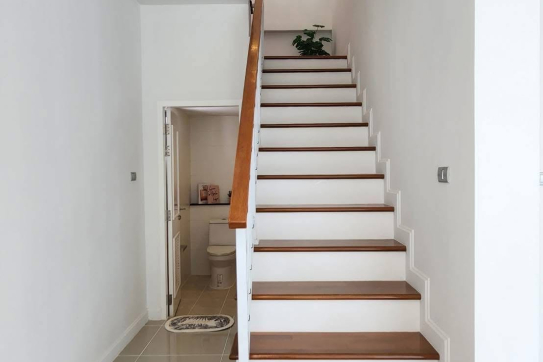 H230225A-13.jpg